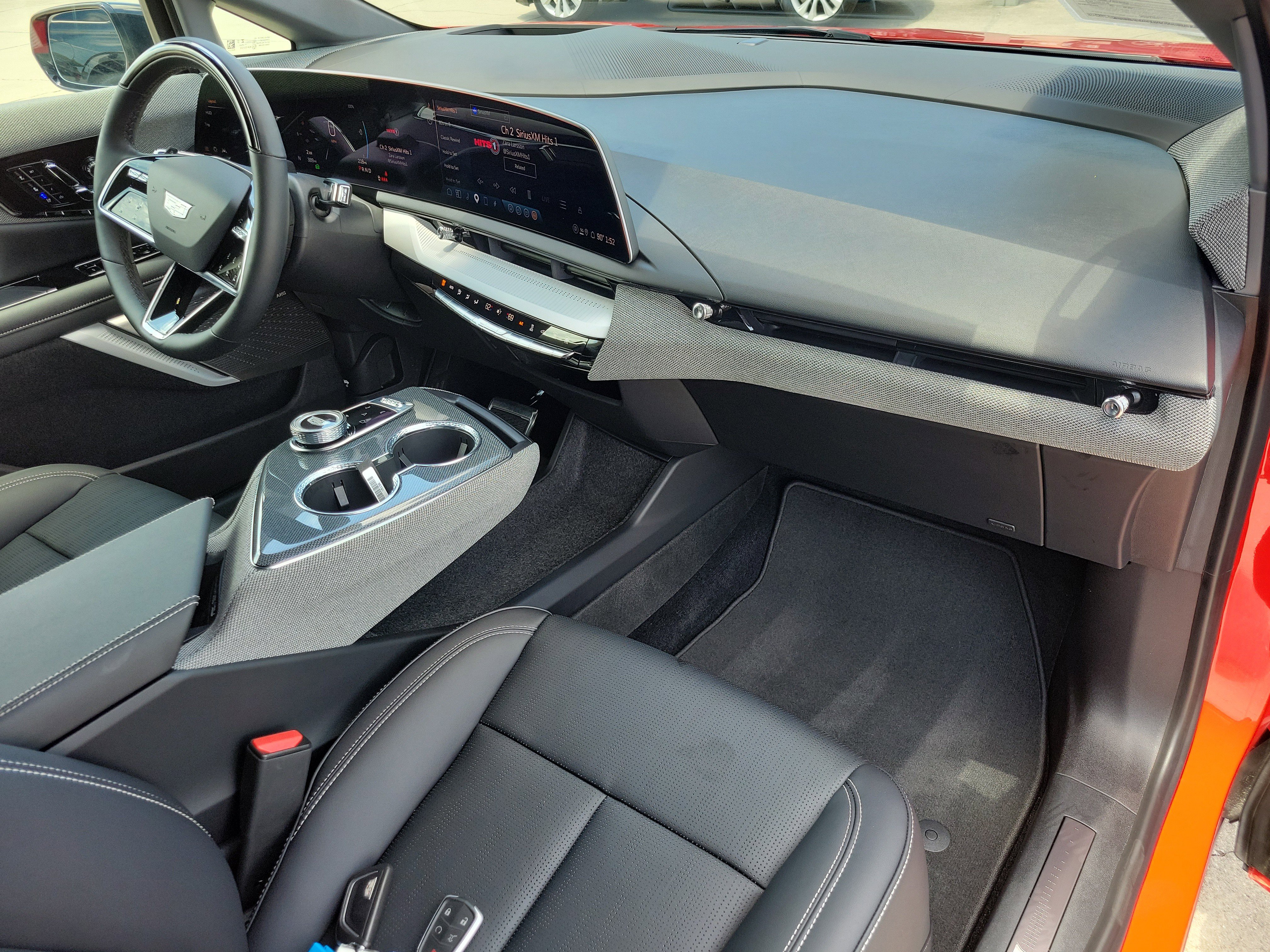 Certified 2025 Cadillac Optiq Sport 2 AWD/4WD image 11