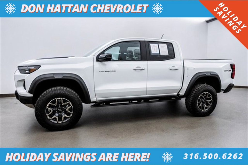 Used 2024 Chevrolet Colorado ZR2 w/ ZR2 Convenience Package III image 2