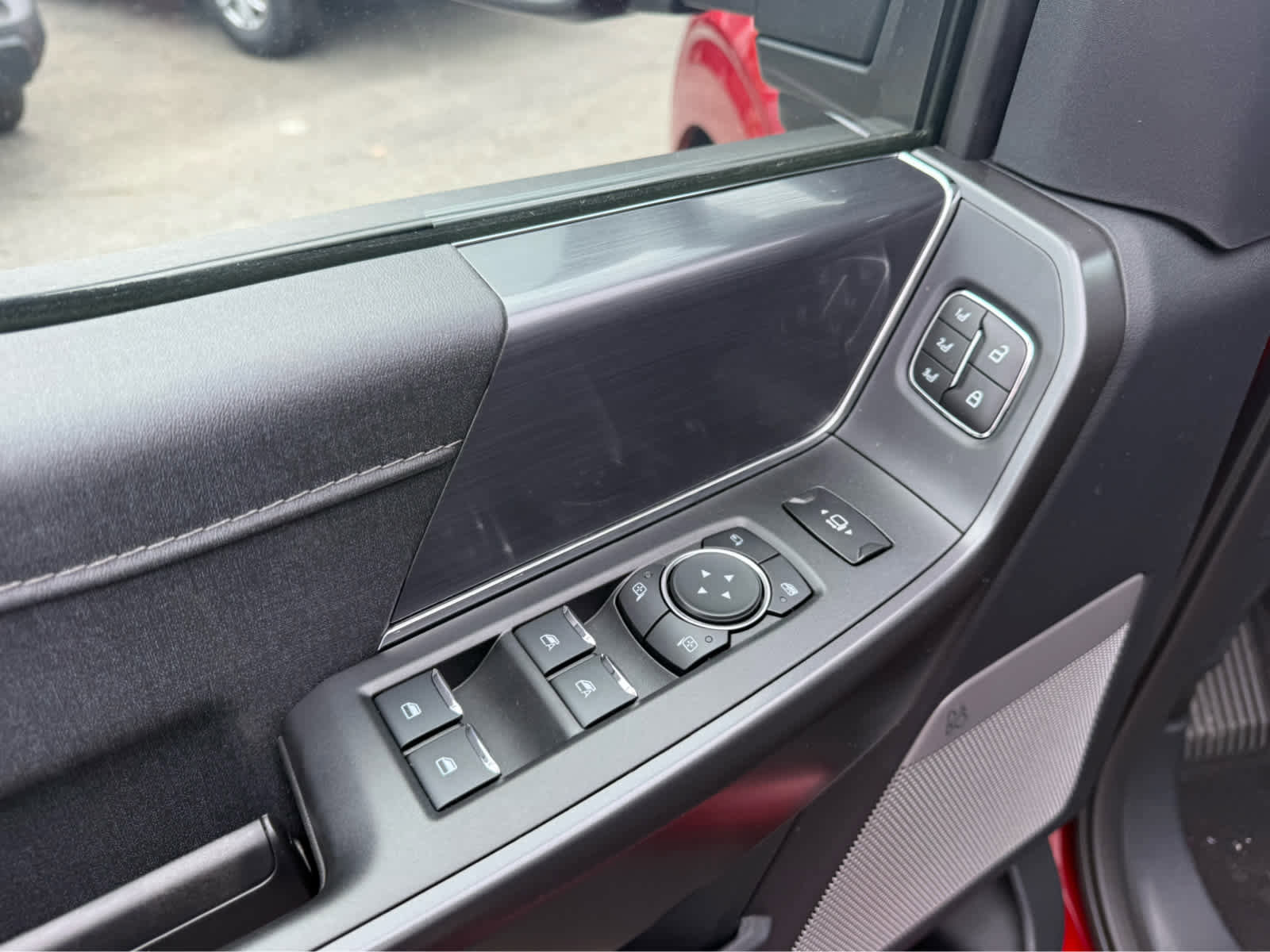 New 2025 Ford F150 Lariat image 13