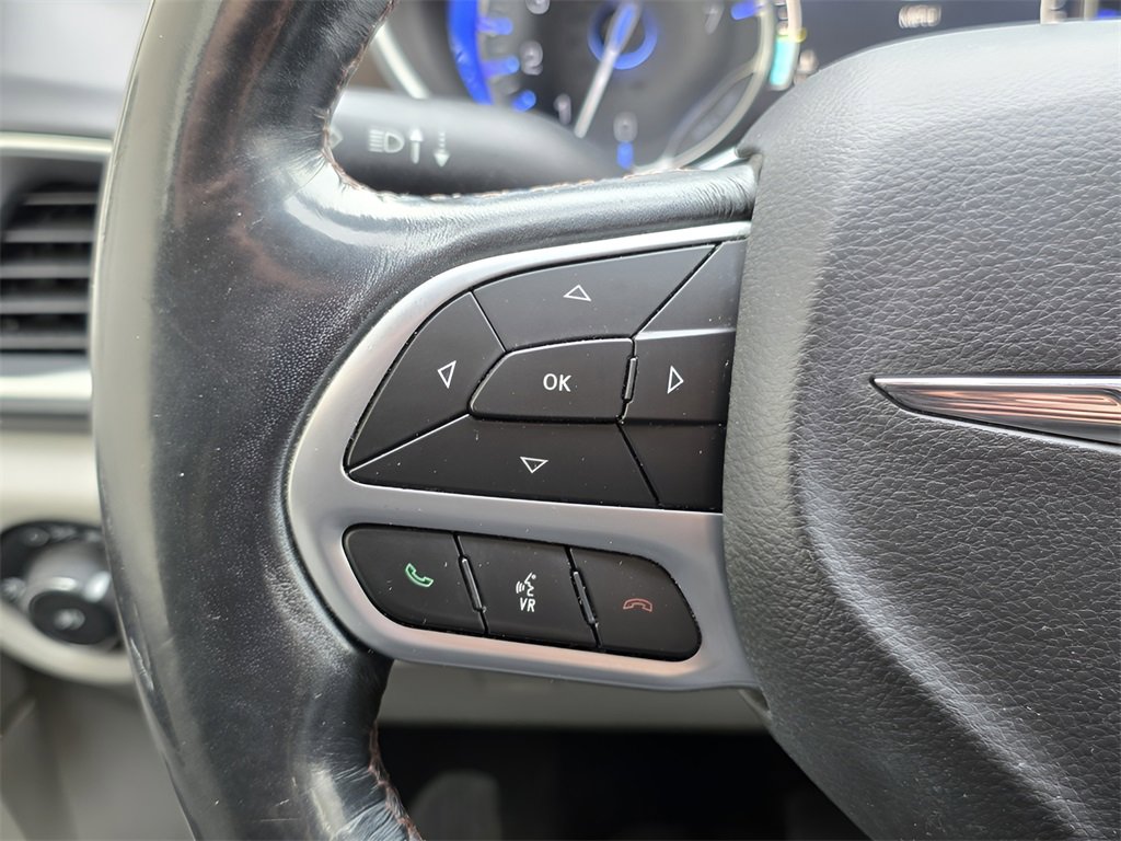 Used 2019 Chrysler Pacifica Touring-L Plus w/ Advanced Safetytec Group image 26