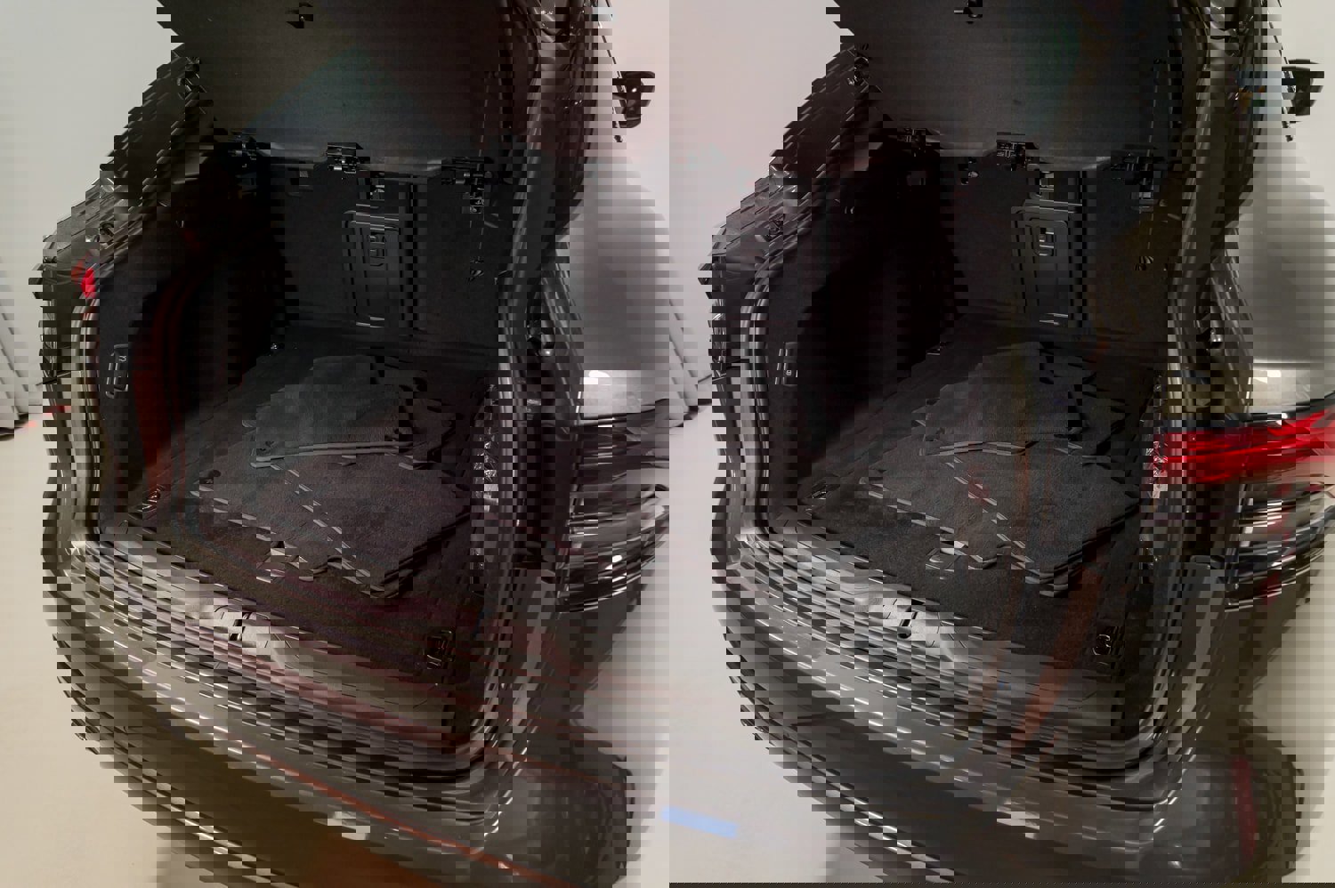 Used 2024 Maserati Levante GT Ultima image 31