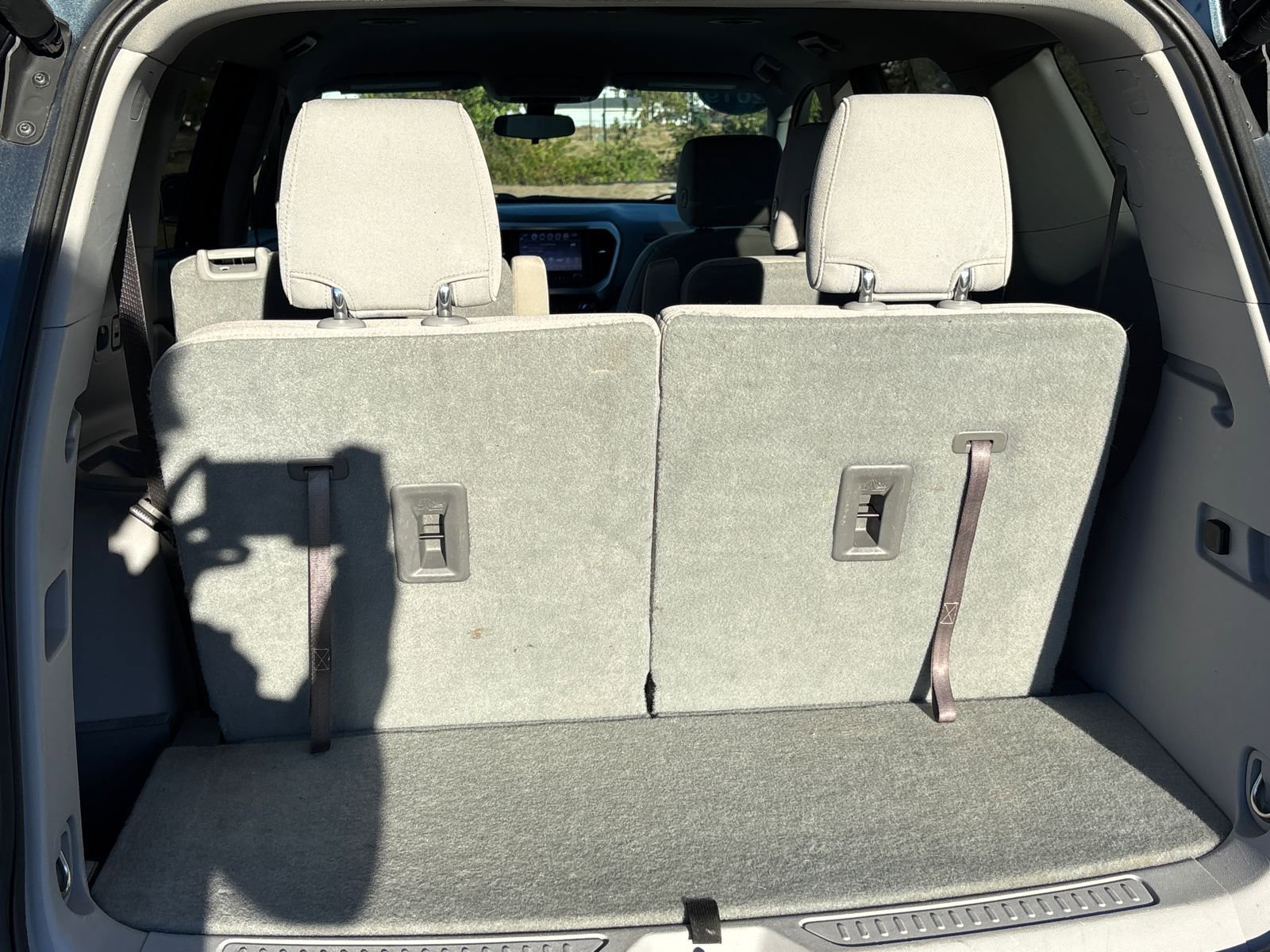 Used 2019 GMC Acadia SLE w/ Driver Alert Package I image 30