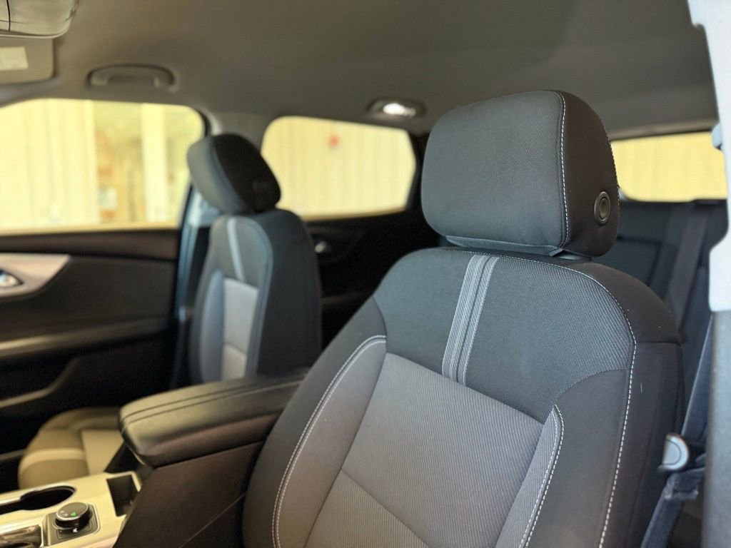 Used 2025 Chevrolet Blazer LT image 22
