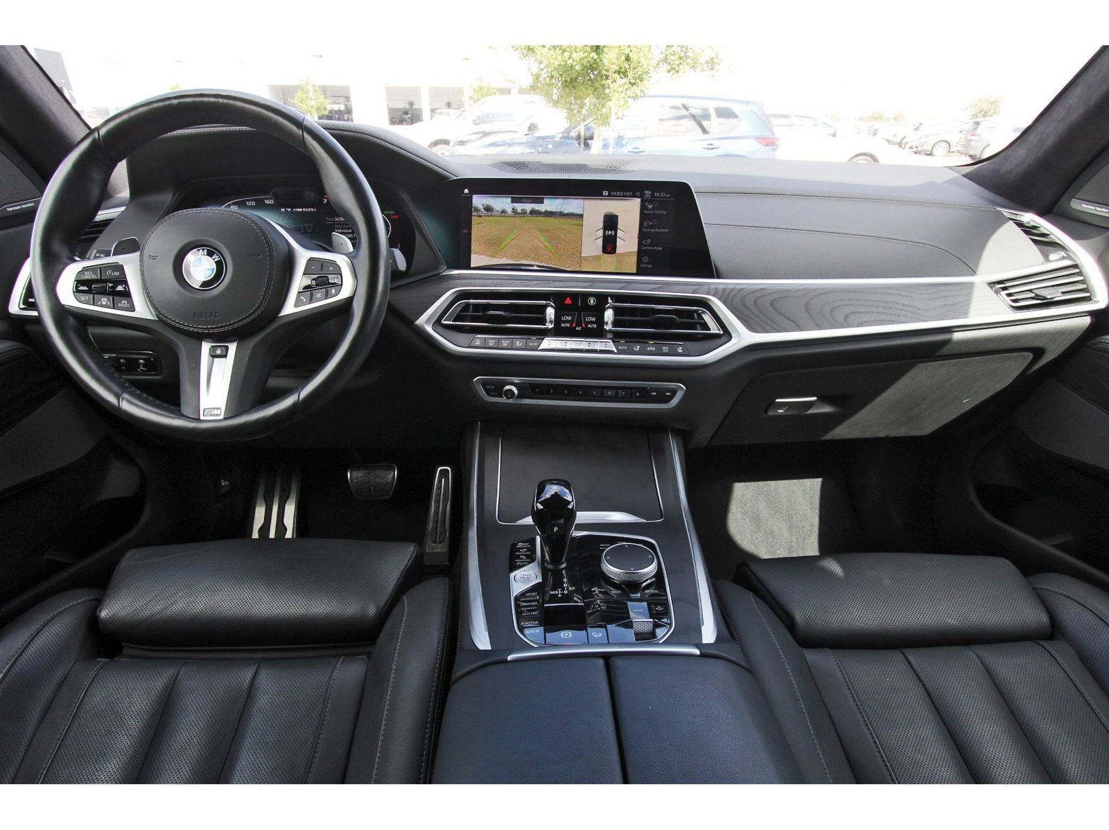 Used 2022 BMW X7 M50i w/ Dynamic Handling Package image 12