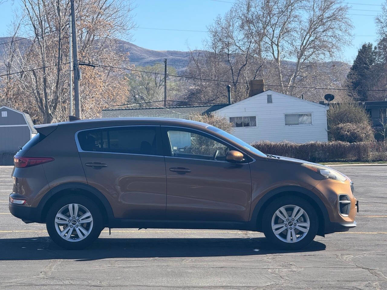 Used 2017 Kia Sportage LX image 4