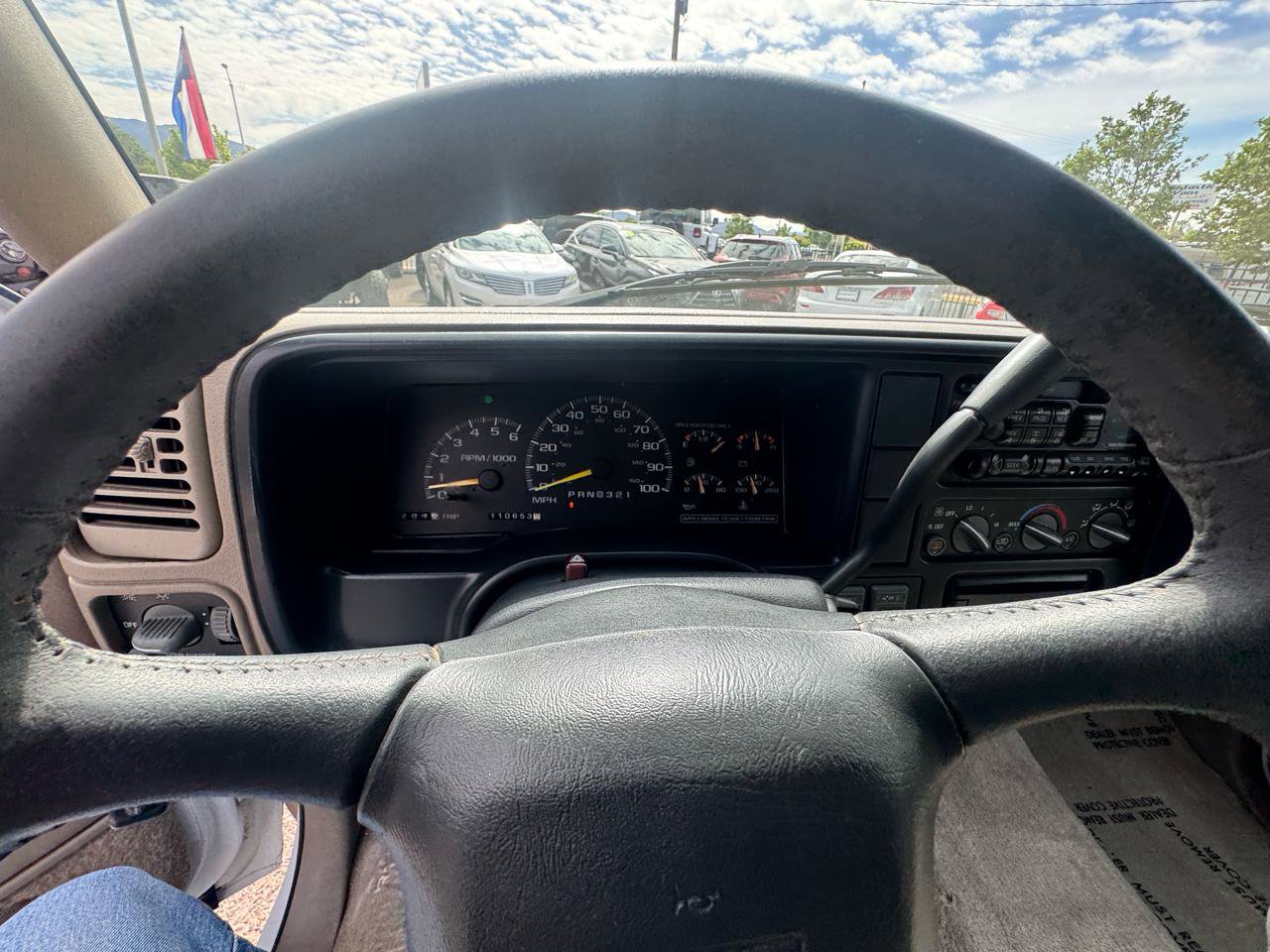 Used 1999 GMC Yukon 4WD 4-Door image 27