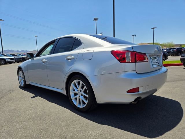 Used 2011 Lexus IS 250 w/ Premium Pkg Value Edition RWD image 4