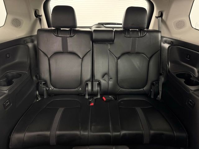 Used 2024 Honda Pilot Touring image 11