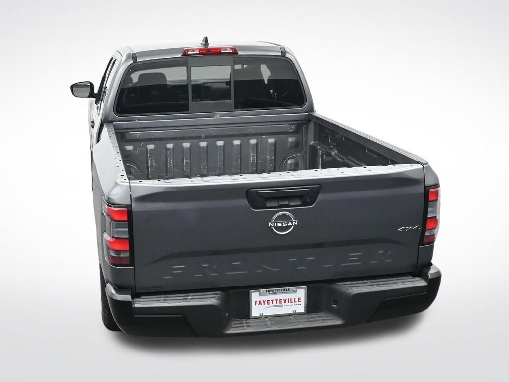 Used 2022 Nissan Frontier S image 24