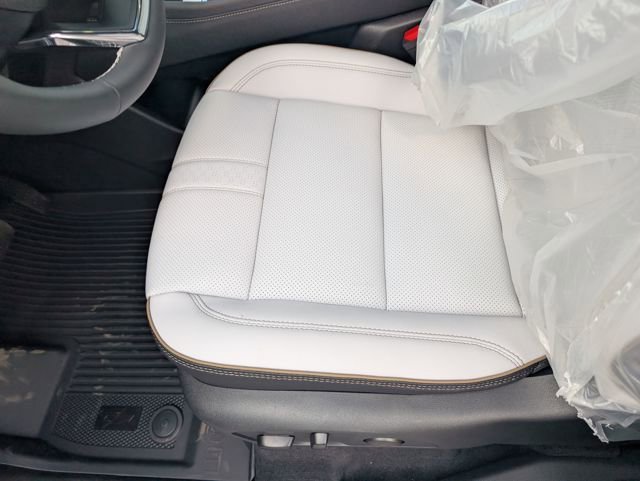 New 2026 Chevrolet Traverse High Country w/ LPO, Floor Liner Package image 21