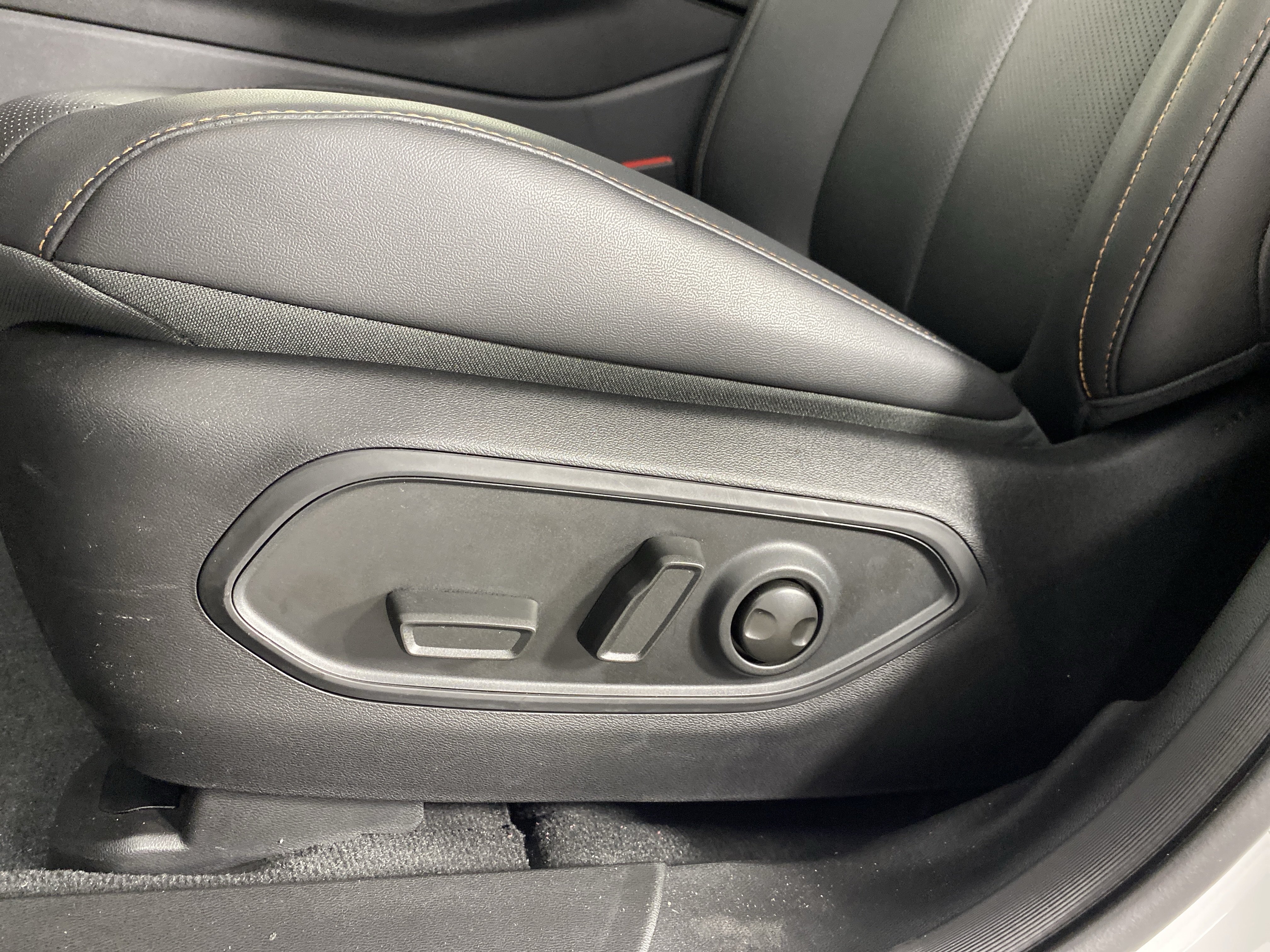 New 2026 Jeep Cherokee Limited AWD/4WD image 15