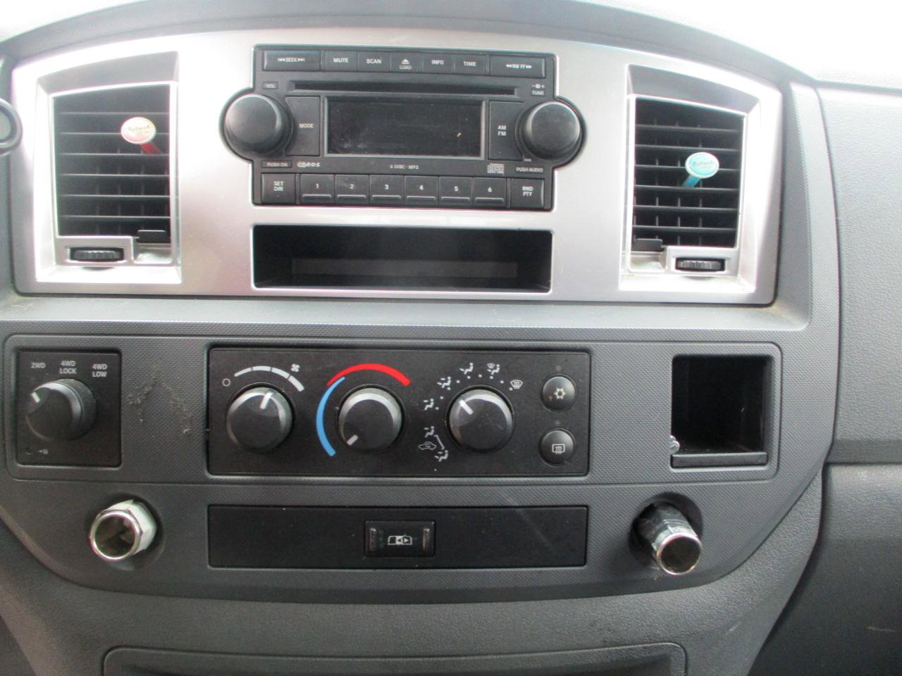 Used 2007 Dodge Ram 1500 Truck SLT w/ Trailer Tow Group image 10