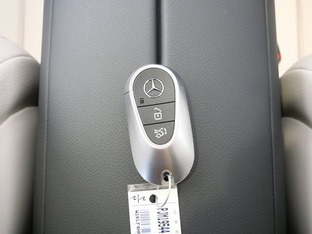 Used 2025 Mercedes-Benz E 350 4MATIC Sedan image 30