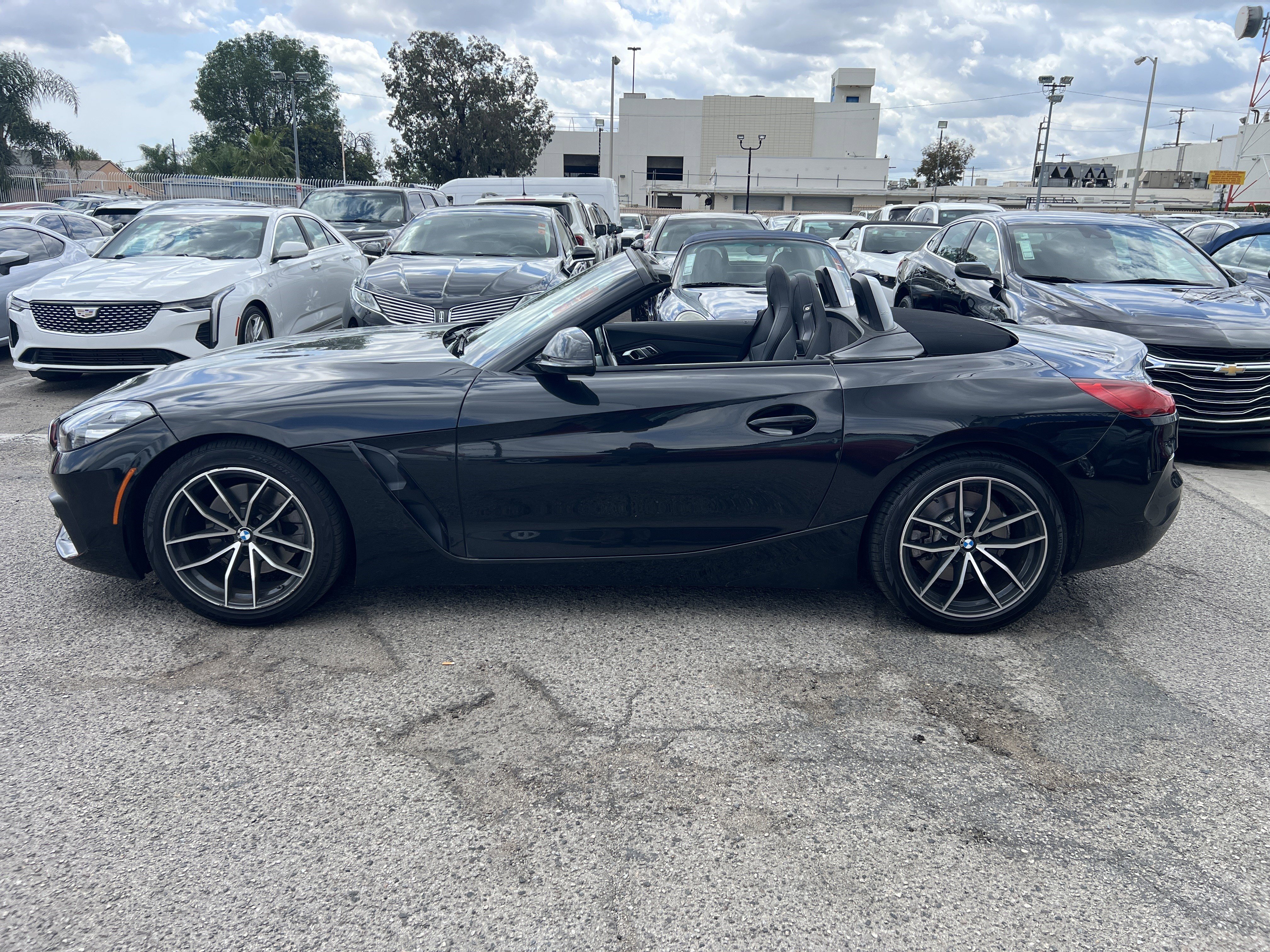 Used 2022 BMW Z4 sDrive30i w/ Driving Assistance Package image 13