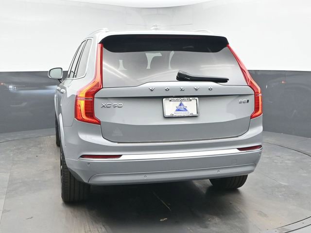Used 2024 Volvo XC90 B5 Plus w/ Protection Package Premier image 7