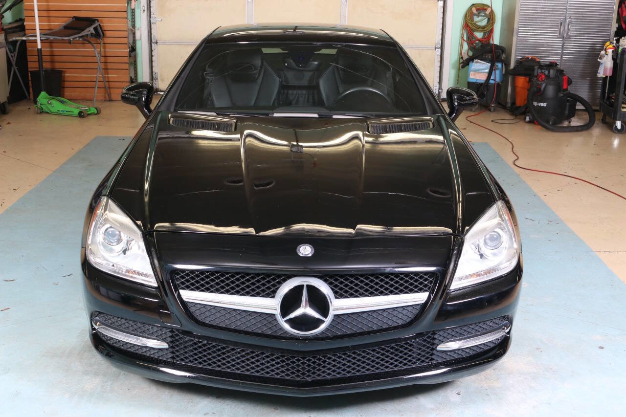 Used 2014 Mercedes-Benz SLK 250 w/ Premium Package image 4