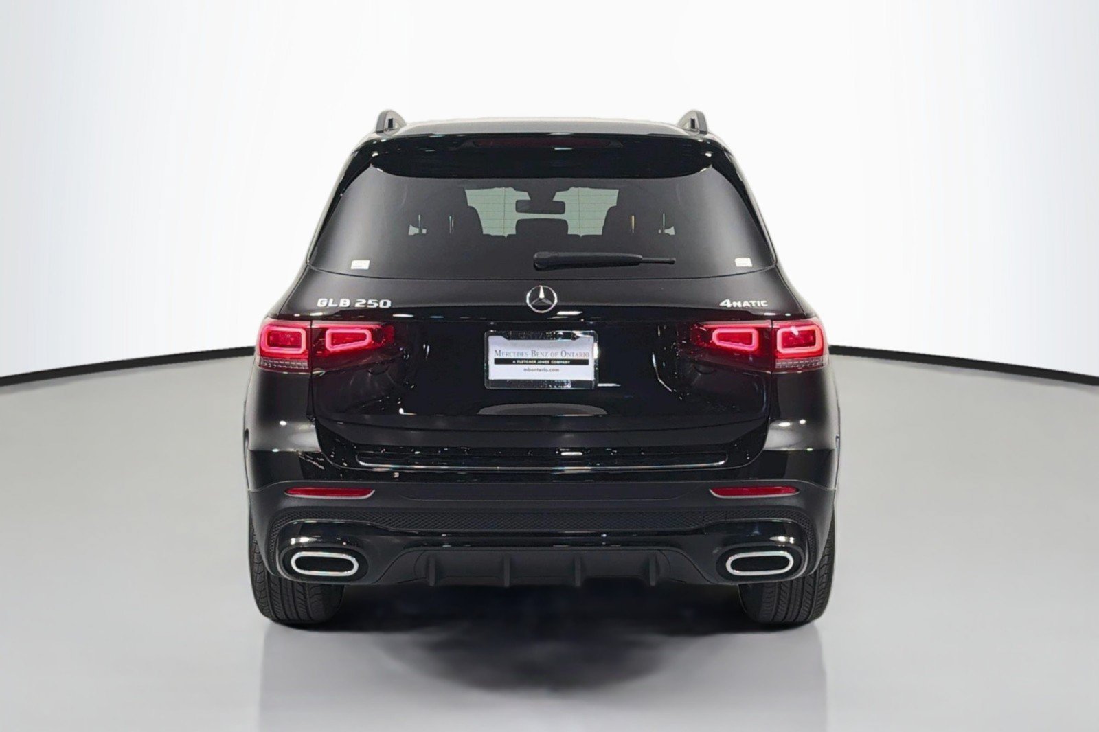 Used 2023 Mercedes-Benz GLB 250 4MATIC image 4