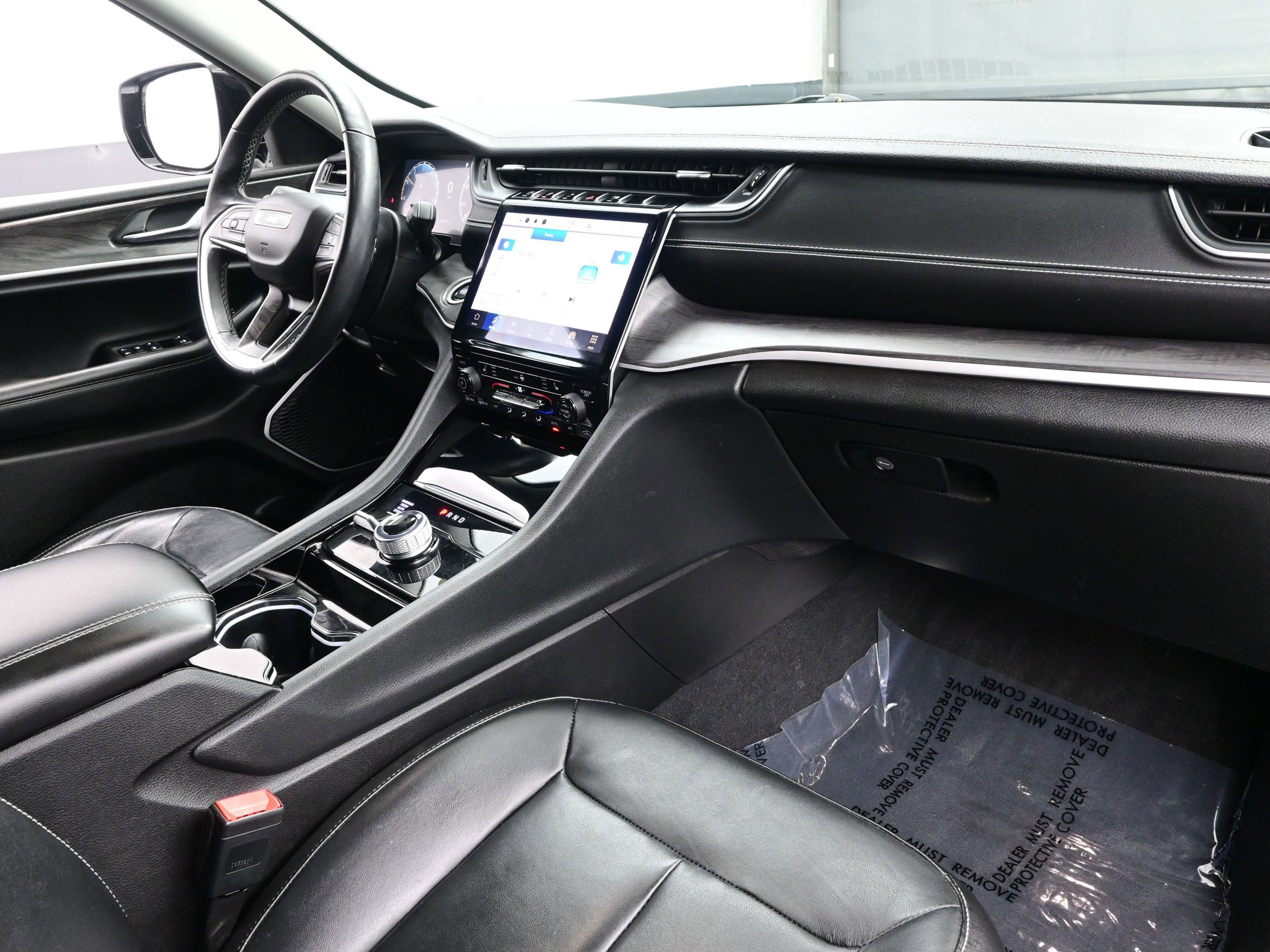 Used 2022 Jeep Grand Cherokee L Limited image 15