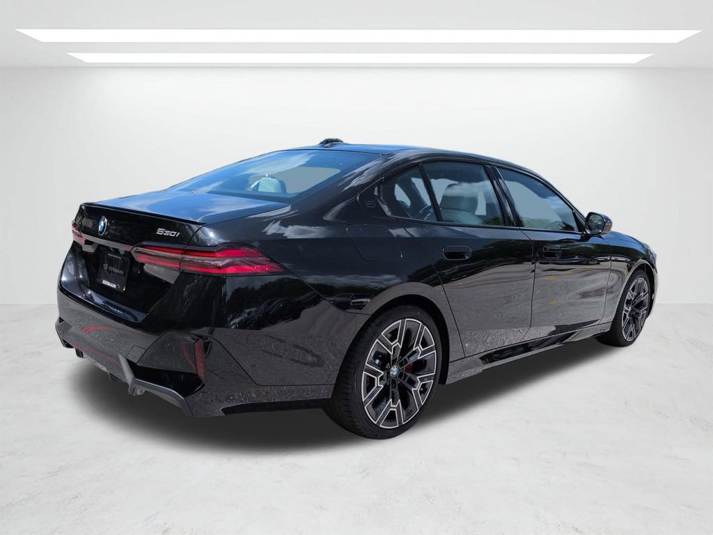 New 2027 BMW 530i w/ M Sport Package RWD image 4