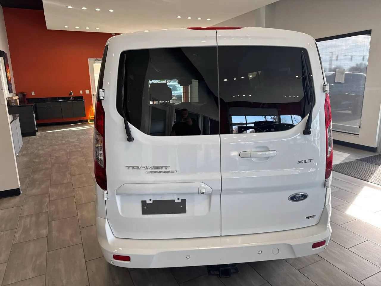 Used 2022 Ford Transit Connect XLT FWD image 11