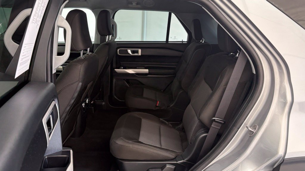 Used 2022 Ford Explorer XLT AWD/4WD image 19