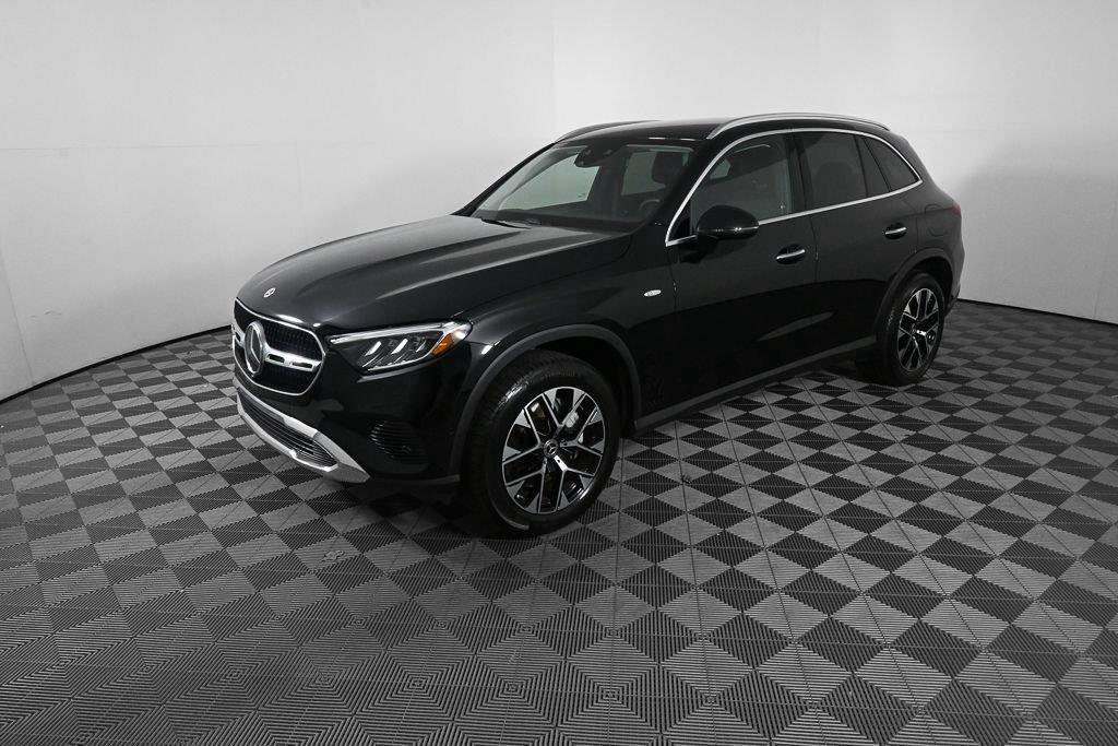 Certified 2025 Mercedes-Benz GLC 350e 4MATIC image 1
