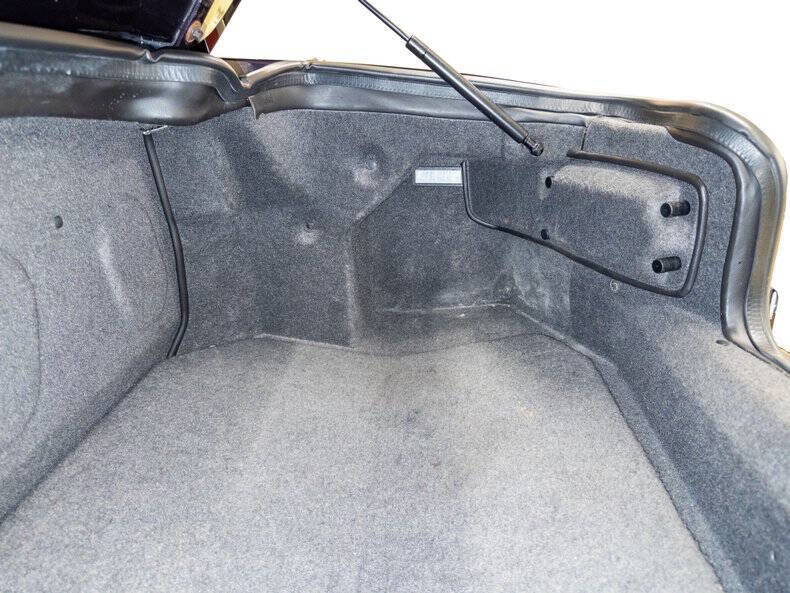 Used 1998 Aston Martin DB7 Volante image 20
