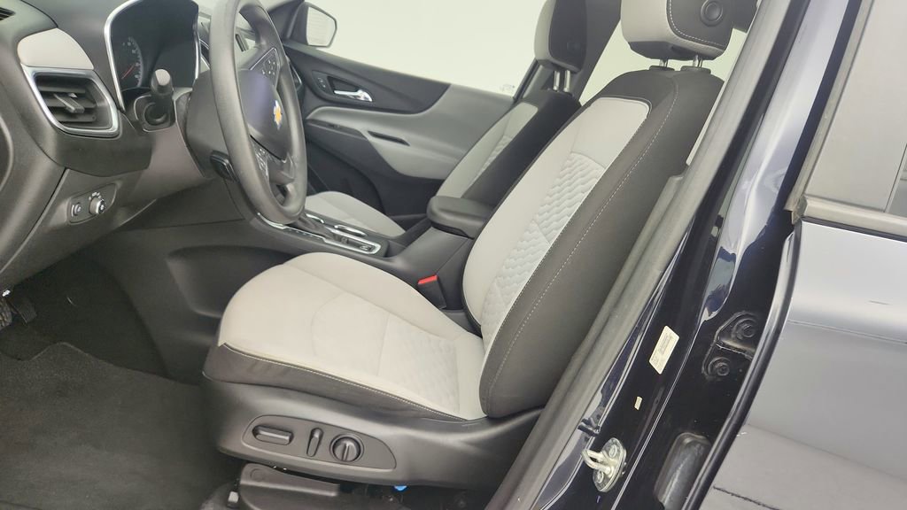 Used 2020 Chevrolet Equinox LS w/ LS Convenience Package FWD image 15