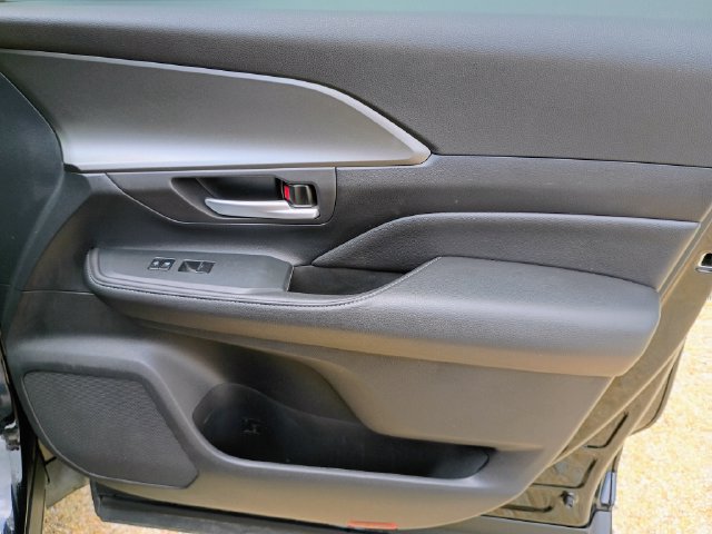 Used 2024 Toyota Grand Highlander FWD image 44
