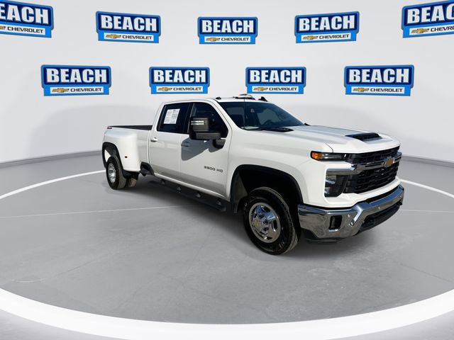 Used 2025 Chevrolet Silverado 3500 LT w/ All Star Edition image 2