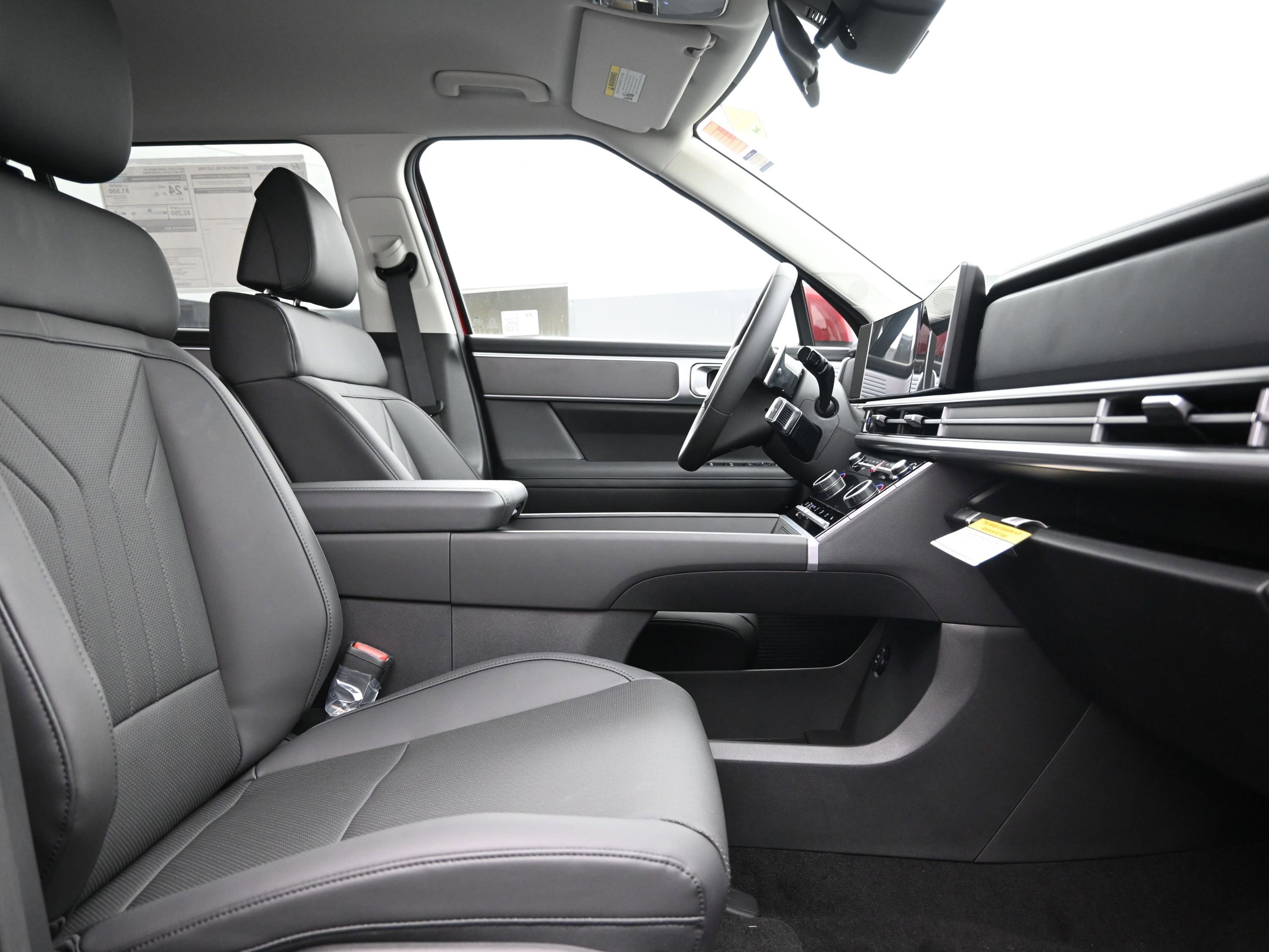 Used 2024 Hyundai Santa Fe SEL FWD image 14