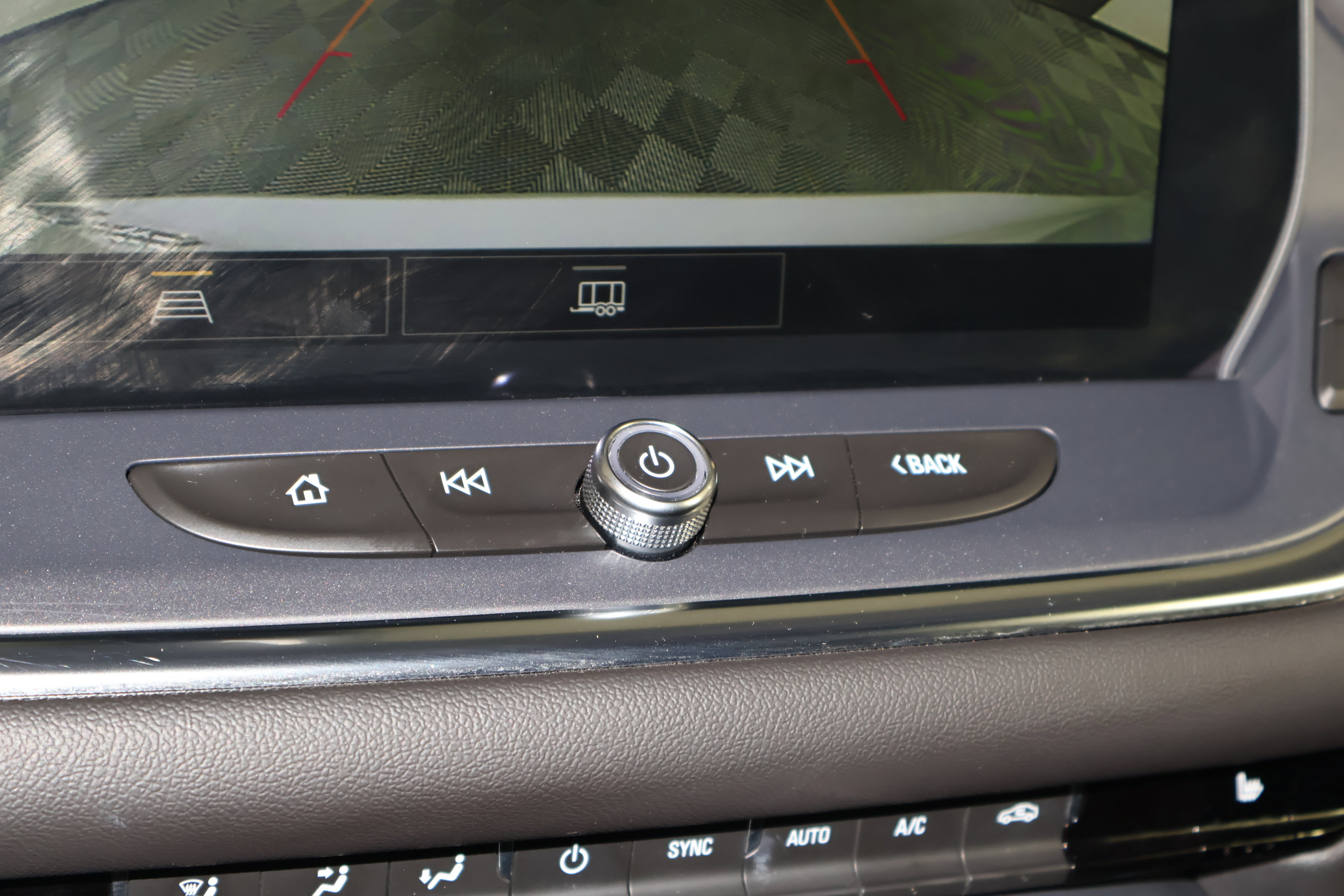 Used 2025 Chevrolet Blazer LT image 29