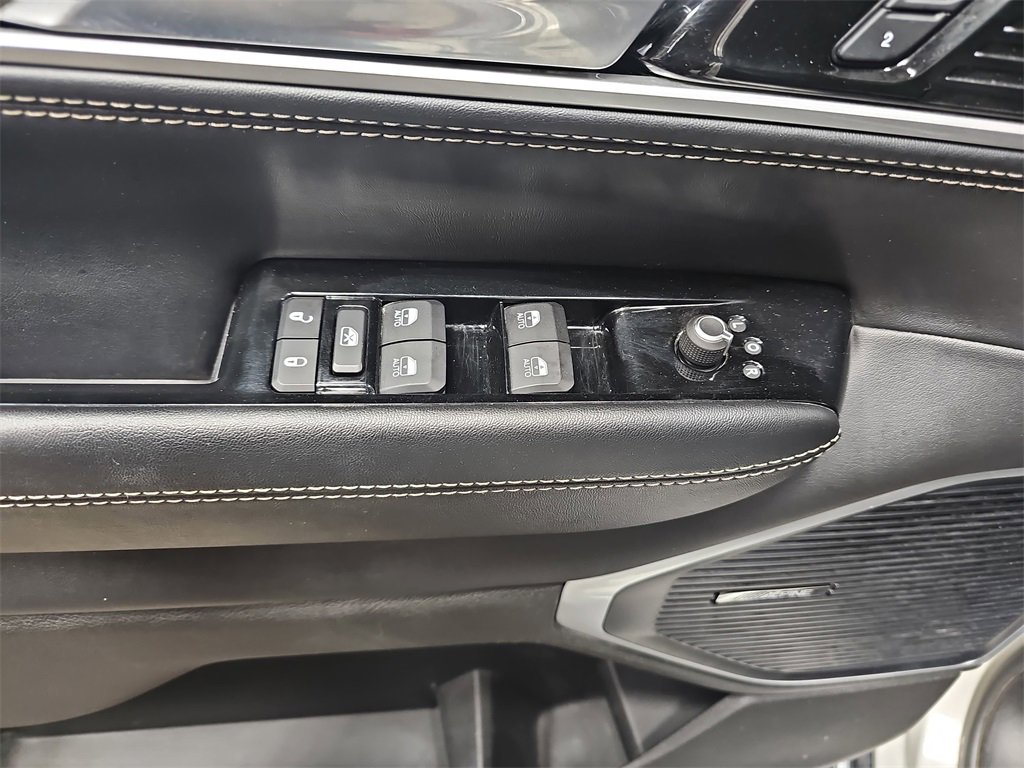 Used 2022 Jeep Wagoneer Series II image 27