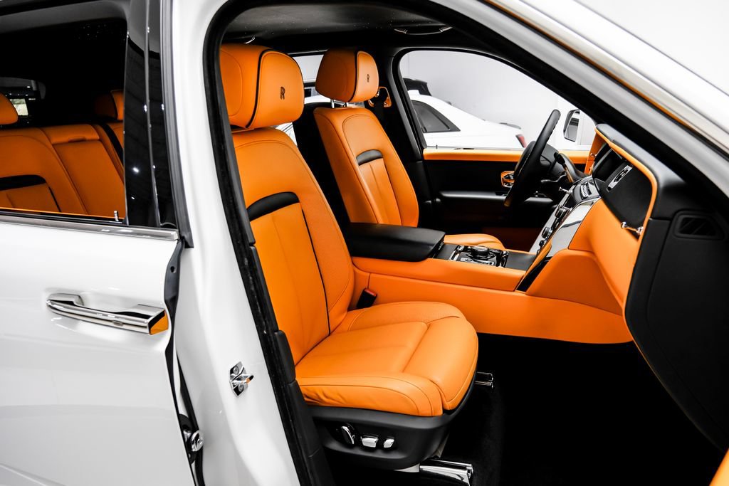 Used 2022 Rolls-Royce Cullinan AWD/4WD image 50