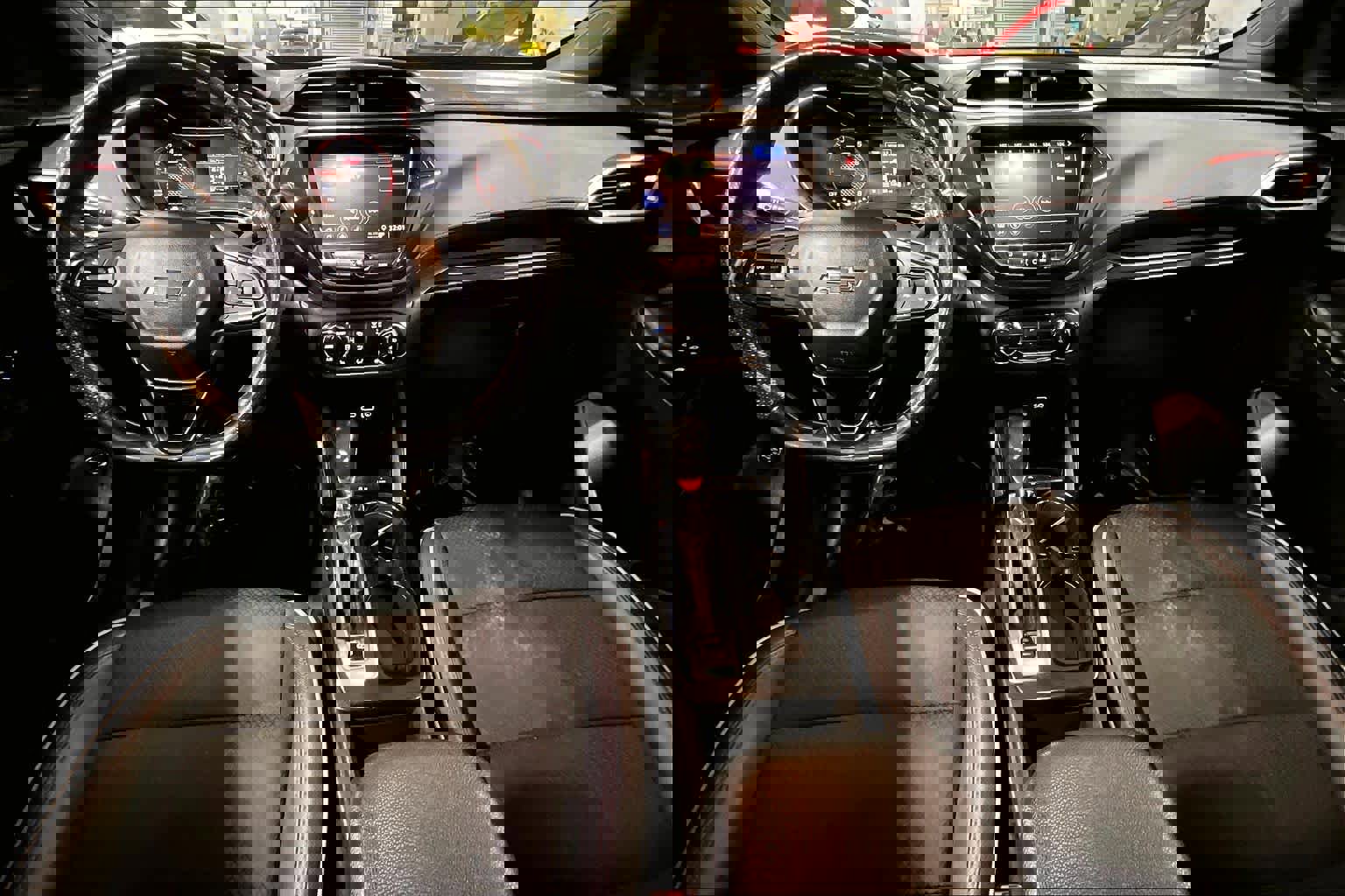 Used 2021 Chevrolet TrailBlazer RS w/ Sun and Liftgate Package image 15