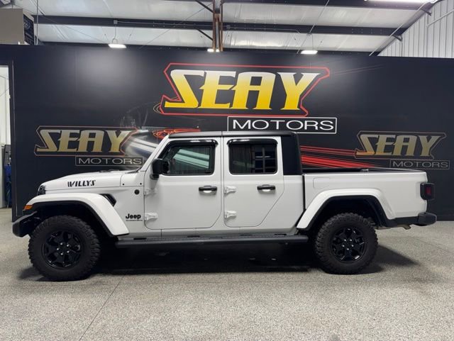 Used 2023 Jeep Gladiator Sport AWD/4WD image 2