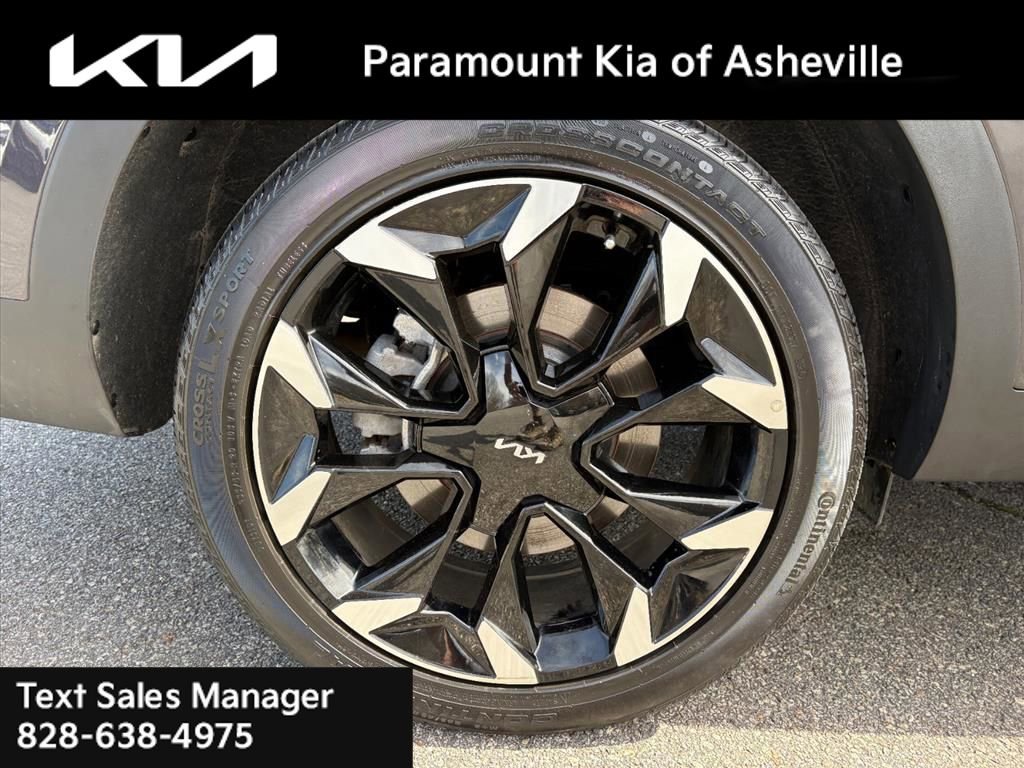 Certified 2025 Kia Sorento EX w/ Panoramic Sunroof Package image 30