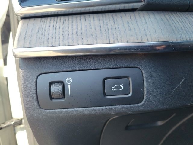 Used 2022 Volvo XC90 T6 Inscription w/ Advanced Package image 38