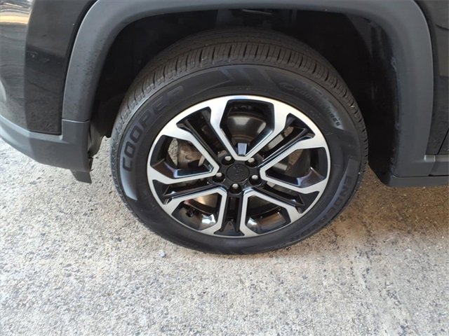 Used 2022 Jeep Compass Limited image 8