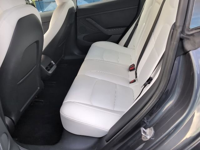 Used 2022 Tesla Model 3 image 17