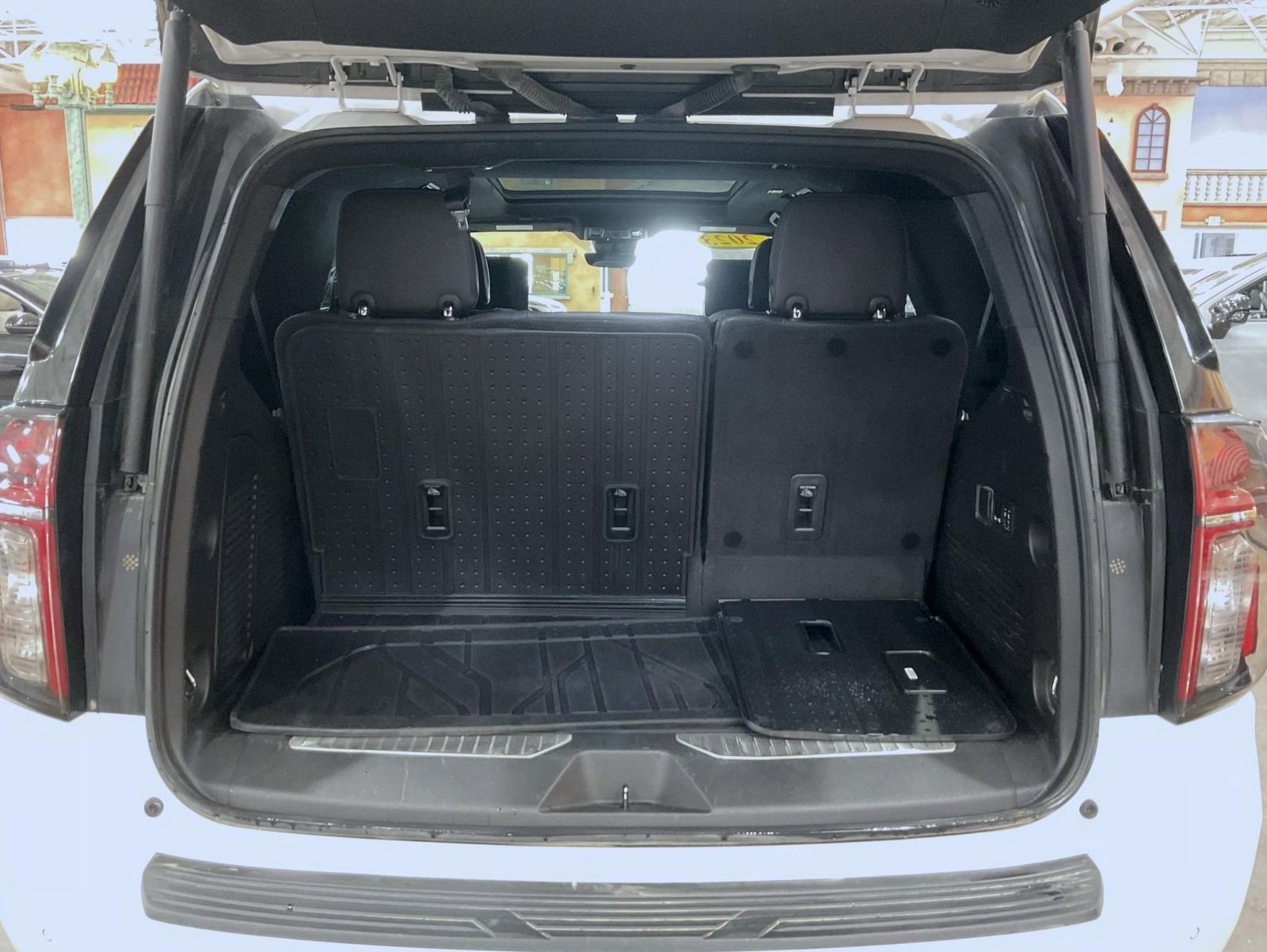 Certified 2023 Chevrolet Tahoe Premier w/ Advanced Technology Package image 23