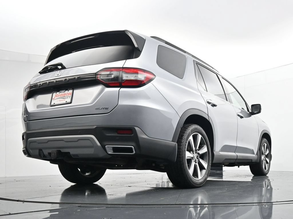 Used 2024 Honda Pilot Elite image 36