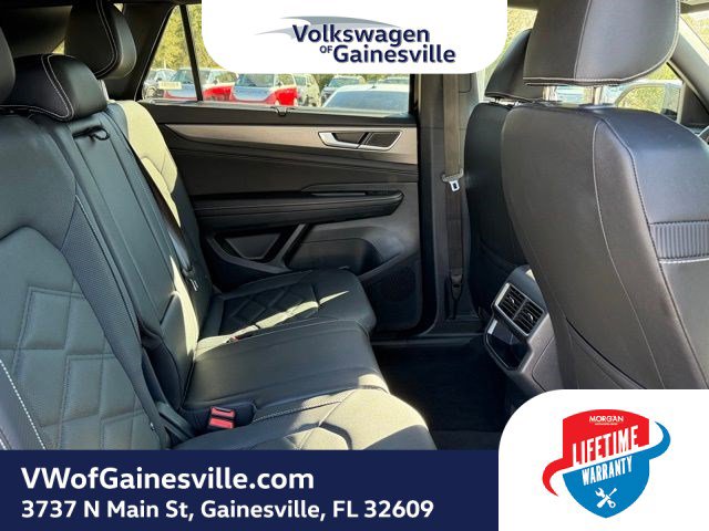 Used 2025 Volkswagen Atlas Cross Sport SE image 8