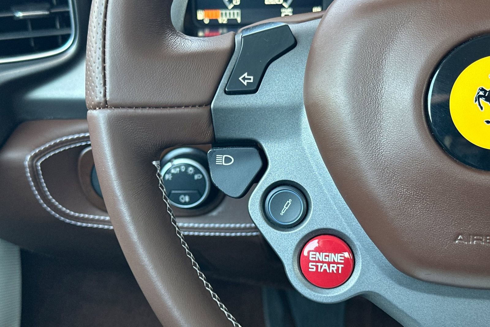 Used 2014 Ferrari 458 Italia Coupe RWD image 28