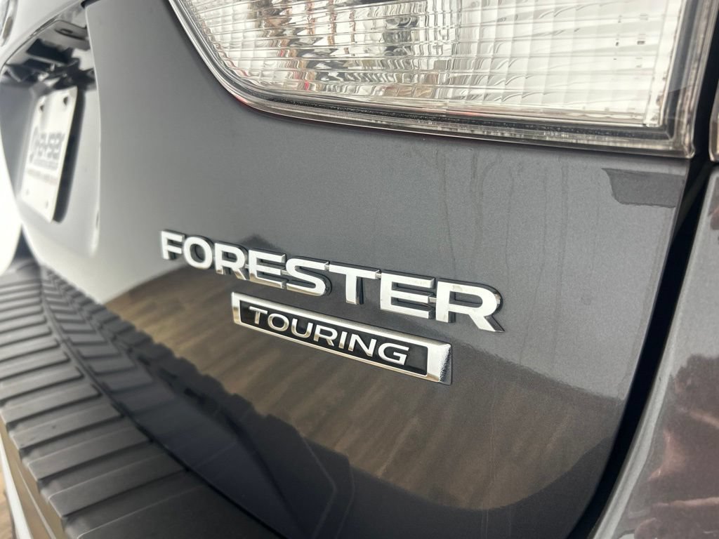 Used 2023 Subaru Forester Touring AWD/4WD image 38