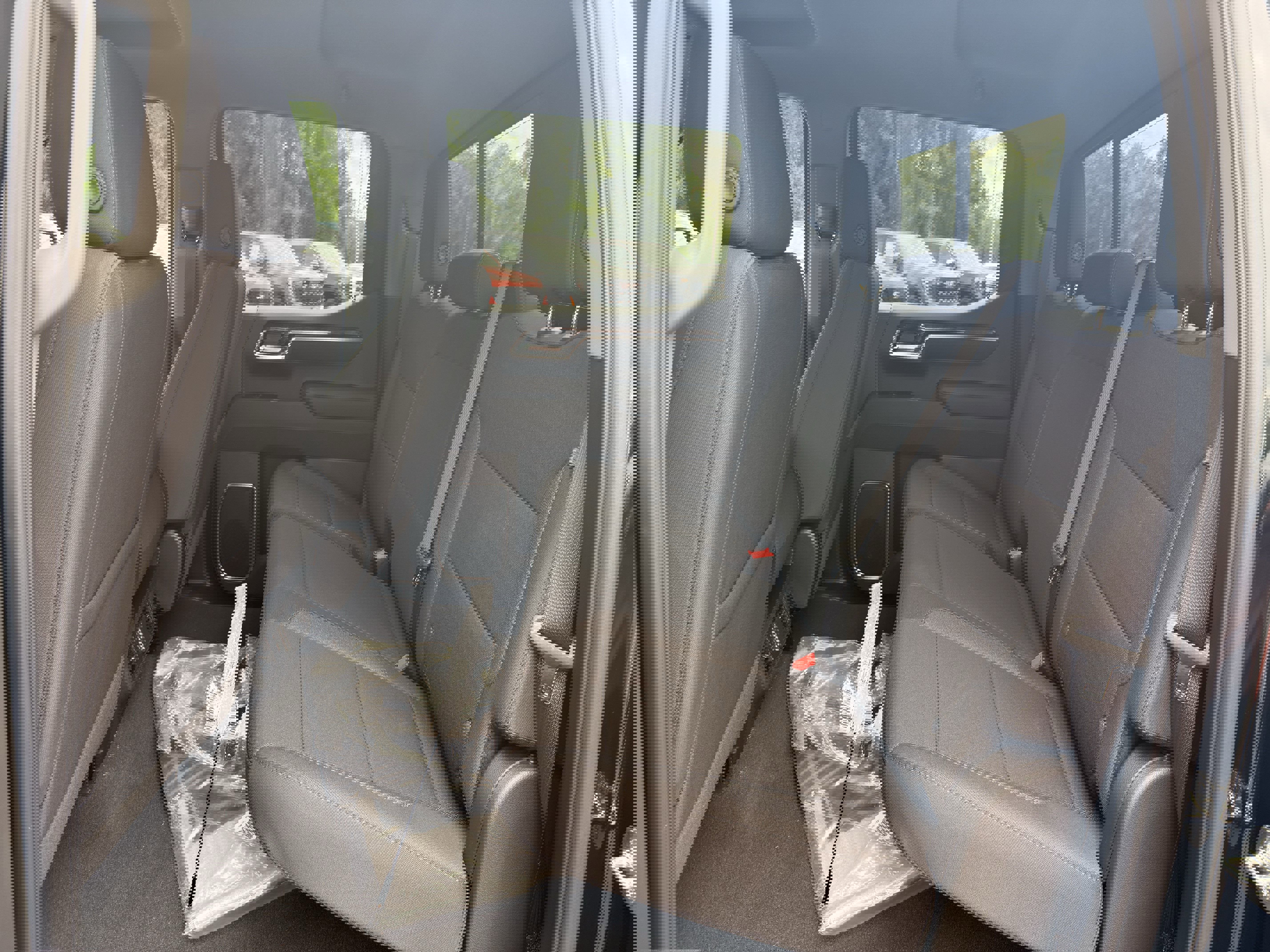 New 2025 GMC Sierra 1500 SLE w/ Preferred Package image 16