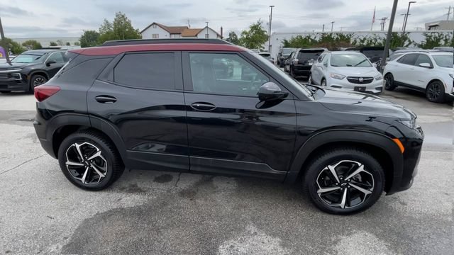 Used 2023 Chevrolet TrailBlazer RS w/ Sun and Liftgate Package AWD/4WD image 3