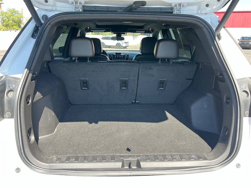 Used 2023 Chevrolet Equinox RS w/ RS Leather Package image 27