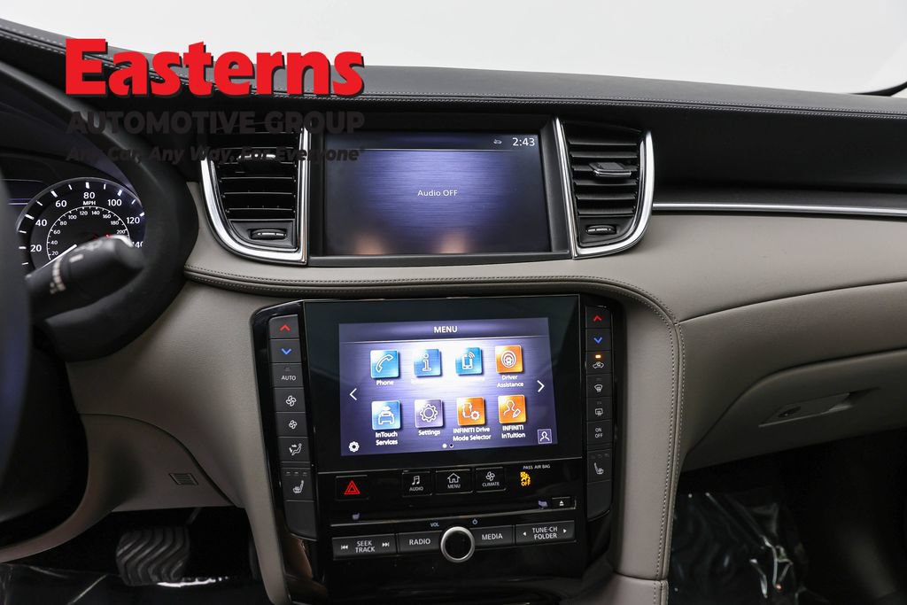 Used 2023 INFINITI QX50 Luxe AWD/4WD image 19