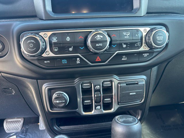 Used 2022 Jeep Wrangler Unlimited Sahara w/ Cold Weather Group AWD/4WD image 29